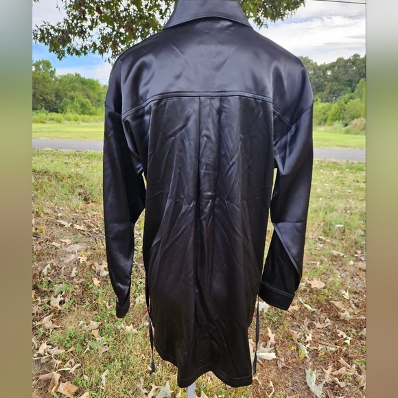 Intempo Black Satin Tunic - Picture 6 of 11